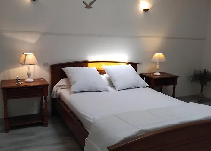 Entre Estuaire Et Ocean * Médis